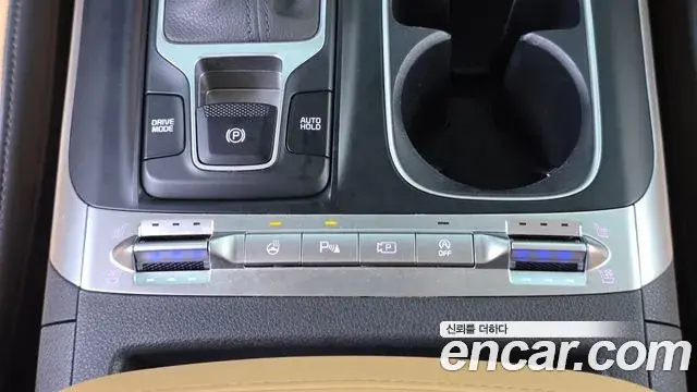 Kia Carnival 2022 — Фото 19/20