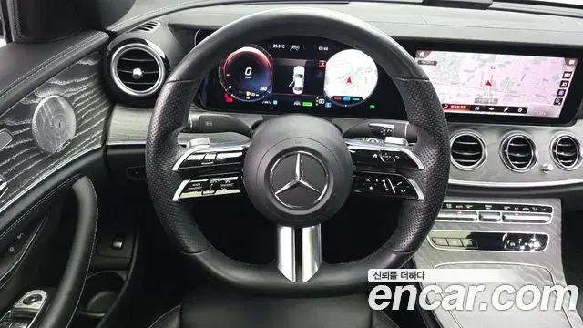 Mercedes-Benz E-Class 2021 — Фото 13/20