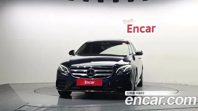 Mercedes-Benz E-Class 2020 — ფოტო 3/20