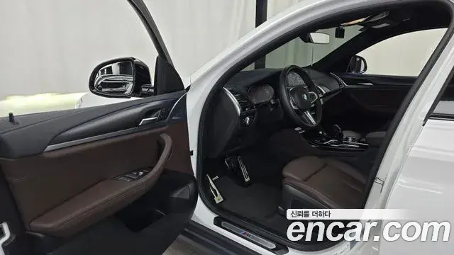 BMW X4 2021 — Photo 10/20