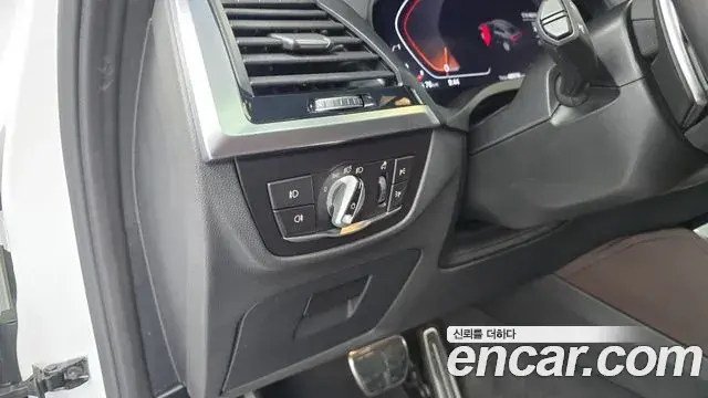 BMW X4 2021 — Photo 20/20