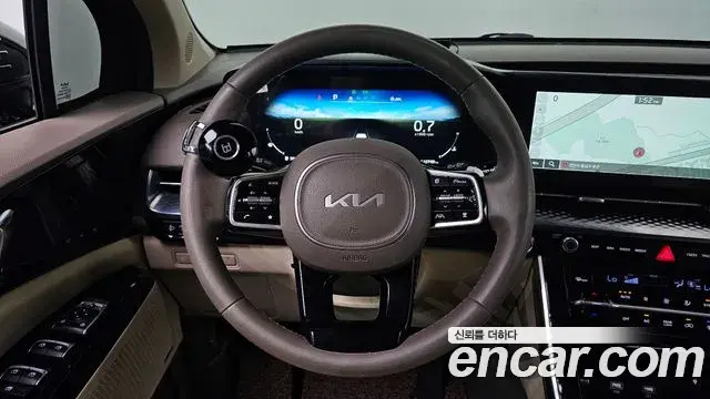 Kia Carnival 2021 — Фото 14/20