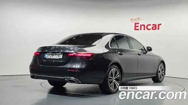 Mercedes-Benz E-Class 2021 — Фото 2/20