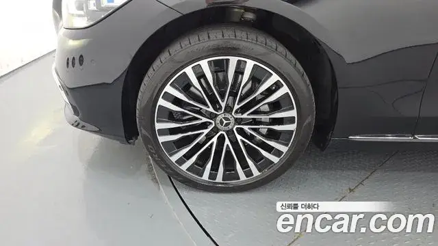 Mercedes-Benz S-Class 2021 — Şəkil 18/33