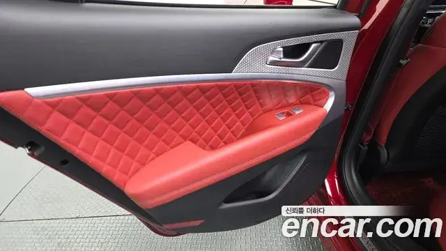 Genesis G70 2022 — ფოტო 28/36