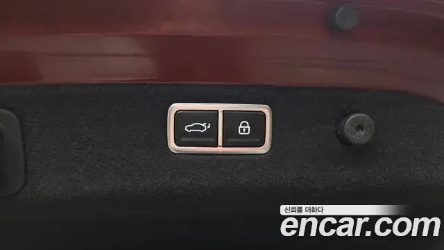 Genesis G70 2022 — ფოტო 30/36