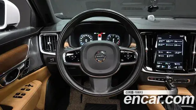 Volvo S90 2019 — Şəkil 10/20
