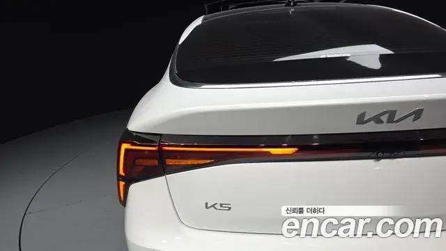 Kia K5 2024 — Photo 12/32