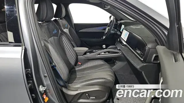 Renault Samsung Grand Koleos 2024 — ფოტო 13/20