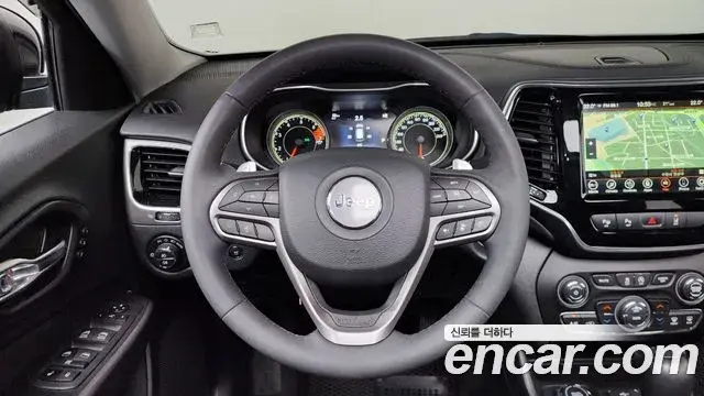 Jeep Cherokee 2022 — Фото 12/20
