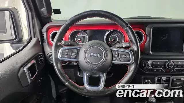 Jeep Wrangler 2021 — Фото 12/20