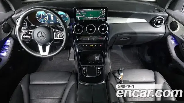 Mercedes-Benz GLC-Class 2020 — Photo 7/20