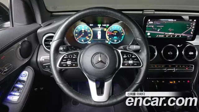 Mercedes-Benz GLC-Class 2020 — Photo 12/20