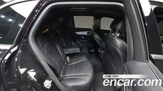 Mercedes-Benz GLC-Class 2020 — Photo 17/20