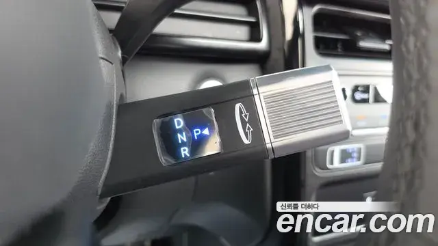 Hyundai Staria 2026 — Фото 9/20