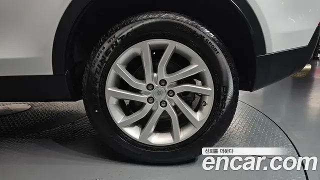 Land Rover Discovery Sport 2019 — ფოტო 9/34
