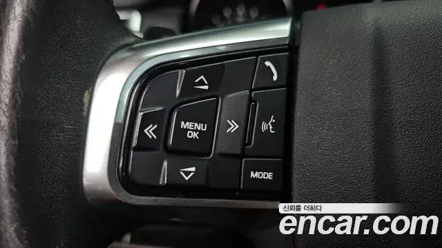 Land Rover Discovery Sport 2019 — ფოტო 18/34