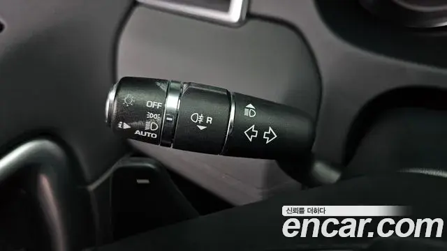 Land Rover Discovery Sport 2019 — ფოტო 13/34