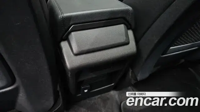 Land Rover Discovery Sport 2019 — ფოტო 3/34
