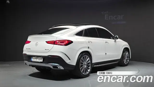 Mercedes-Benz GLE-Class 2023 — Фото 2/20