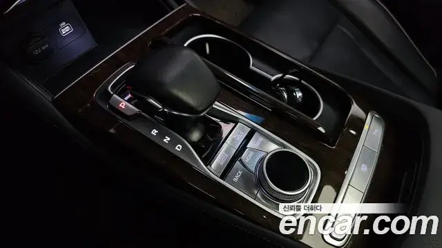 Kia The K9 2018 — Photo 9/20