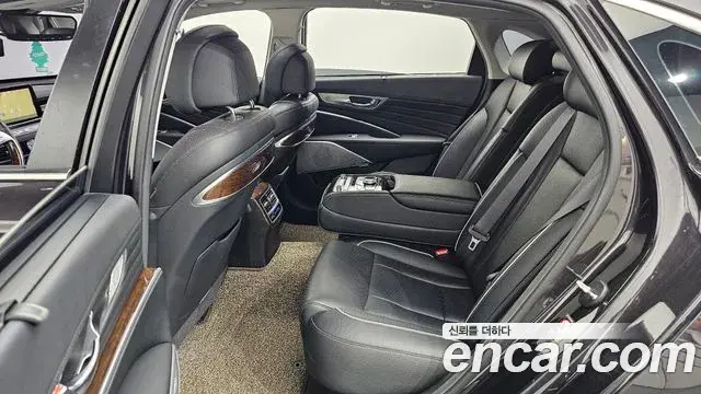 Kia The K9 2018 — Photo 12/20