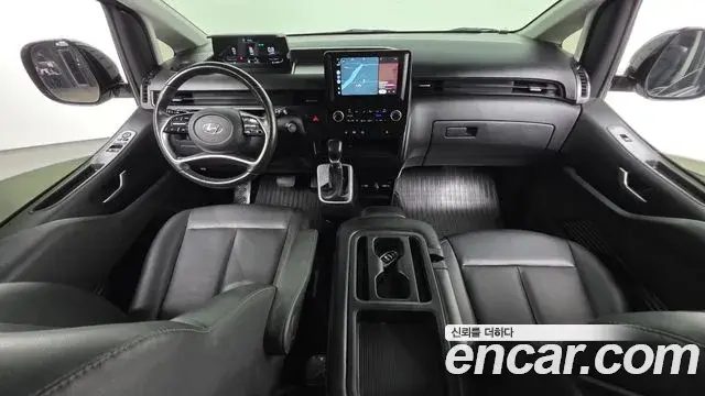 Hyundai Staria 2023 — Фото 7/20