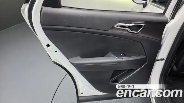 Kia Sportage 2024 — Photo 14/31
