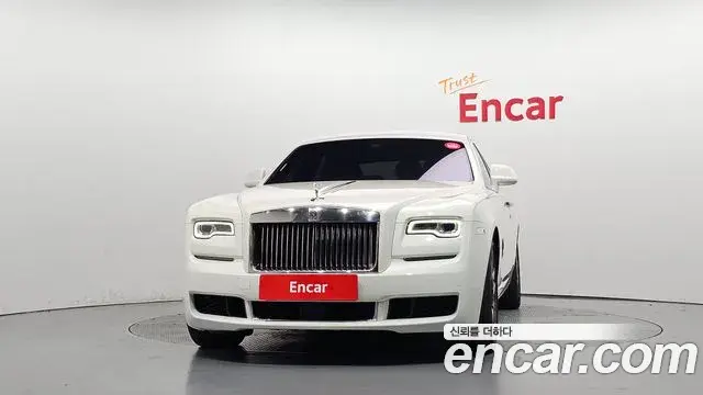 Rolls-Royce Ghost 2020 — ფოტო 3/39