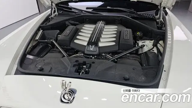 Rolls-Royce Ghost 2020 — ფოტო 24/39
