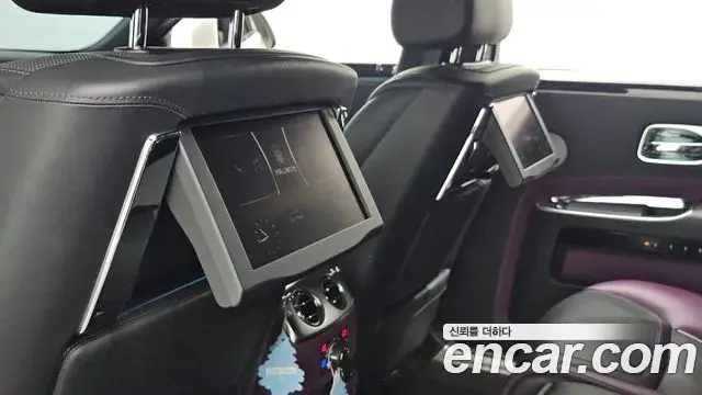 Rolls-Royce Ghost 2020 — ფოტო 23/39