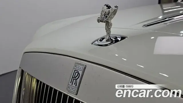 Rolls-Royce Ghost 2020 — ფოტო 12/39