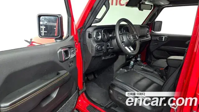 Jeep Wrangler 2024 — Фото 10/20