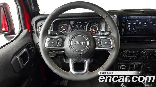 Jeep Wrangler 2024 — Фото 13/20