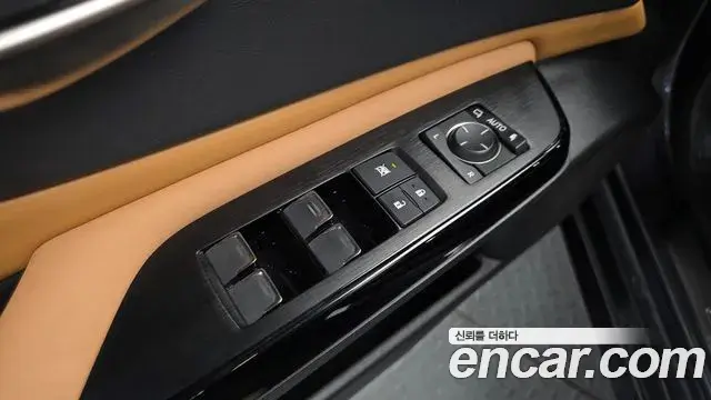 Lexus ES300h 2023 — Şəkil 21/35