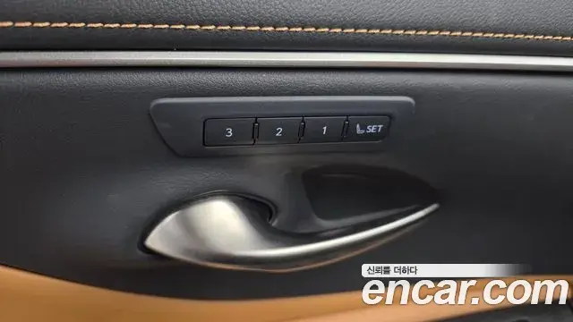 Lexus ES300h 2023 — Şəkil 14/35