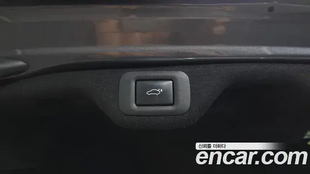 Lexus ES300h 2023 — Şəkil 22/35