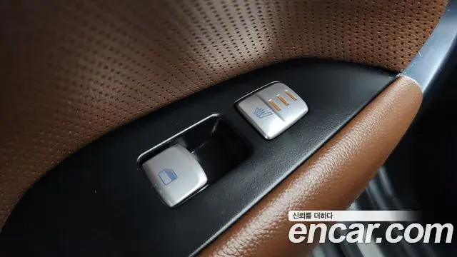 Genesis G70 2019 — Şəkil 32/35