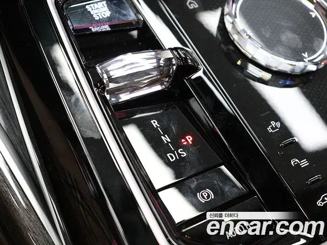 BMW 7 Series 2023 — Фото 18/20