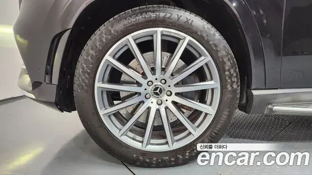 Mercedes-Benz GLS-Class 2021 — Photo 5/20
