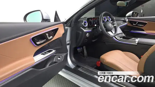 Mercedes-Benz CLE-Class 2025 — Photo 8/20