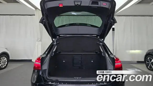 Mercedes-Benz GLA-Class 2018 — Фото 17/20