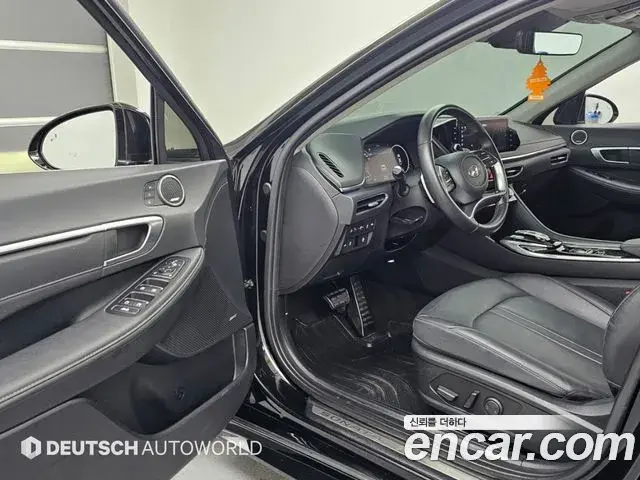 Hyundai Sonata 2021 — Фото 11/20