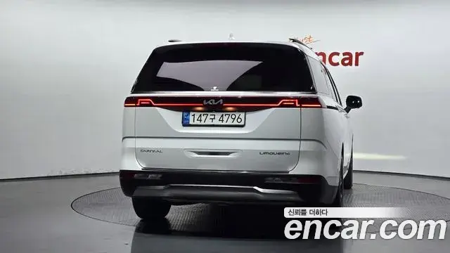 Kia Carnival 2023 — Фото 4/20