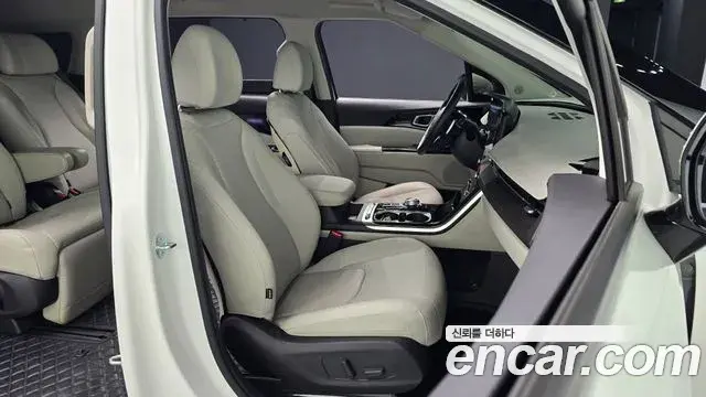 Kia Carnival 2023 — Фото 10/20