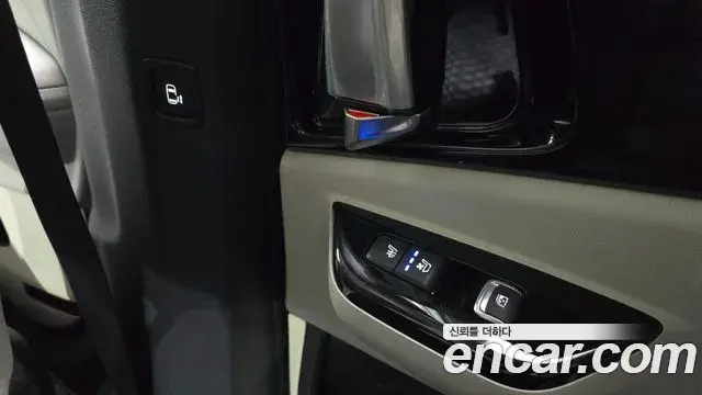 Kia Carnival 2023 — Фото 20/20