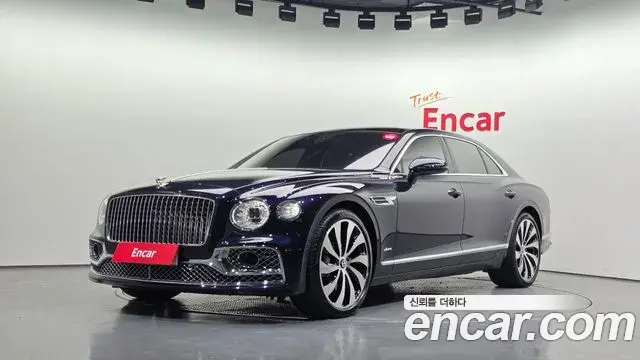 Bentley Flying Spur 2023 — Фото 1/20