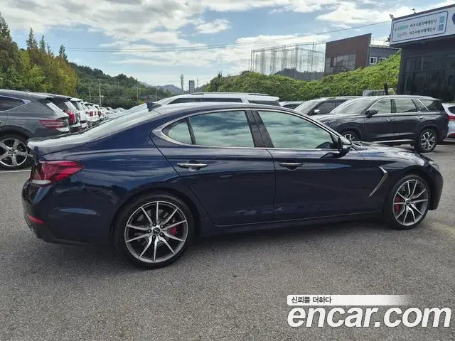 Genesis G70 2018 — Photo 2/20