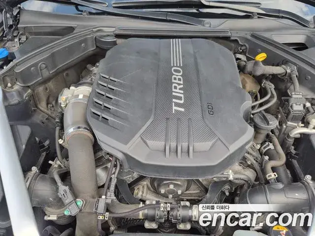 Genesis G70 2018 — Photo 10/20