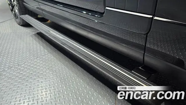 Land Rover Range Rover 2018 — Photo 14/34